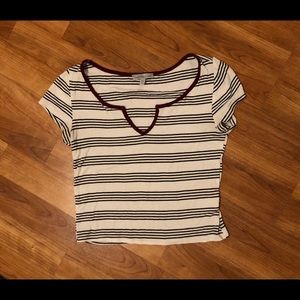 Short sleeve crop top